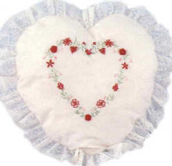 Brazilian Embroidery Pattern  Single Heart