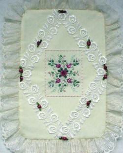 Brazilian Embroidery Design: Diamond and Lace