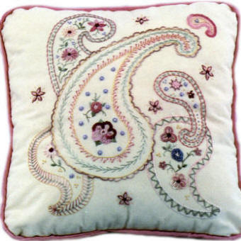 Brazilian Embroidery Pattern: Paisley Design