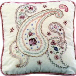 Brazilian Embroidery Pattern: Paisley Design