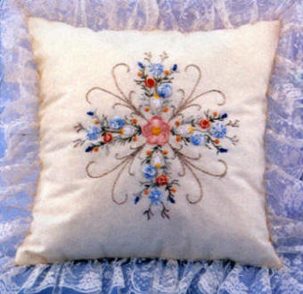Brazilian Embroidery Design: Flowery Fountain