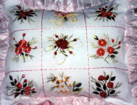 Imagine Hand Embroidery Pillow Pattern..Great Paisley
